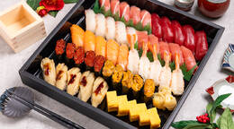 〈盛り合わせにぎり〉牡丹(2,500円 / 人) - オードブル