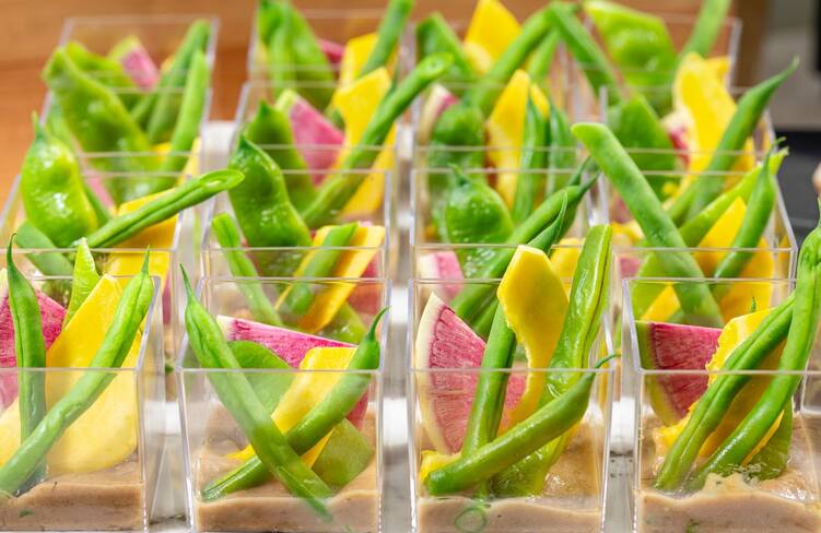 鎌倉野菜のバーニャカウダ※季節で野菜が異なります