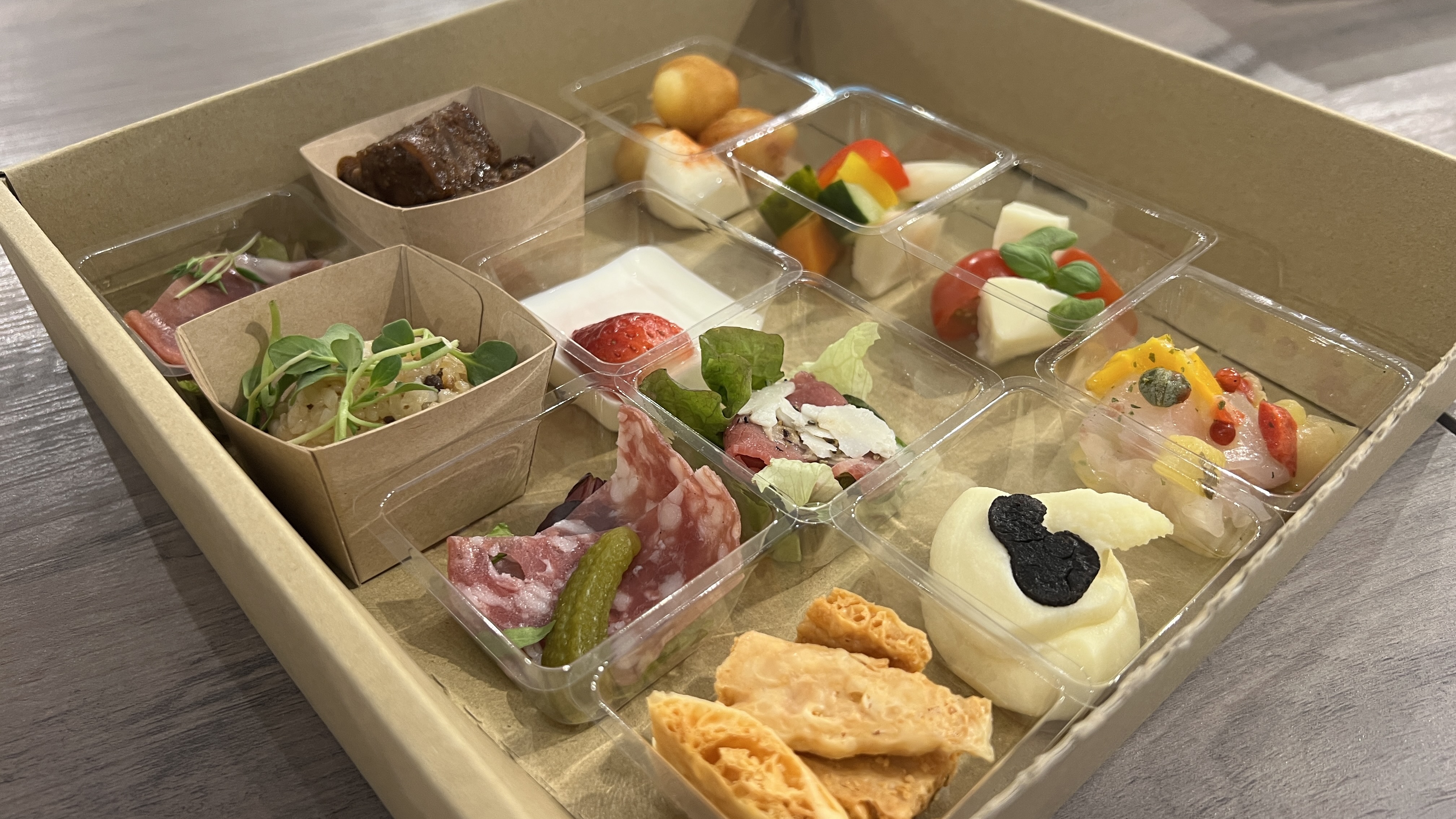 種類ごとにまとまっていたものを1種類ずつ集めたものです
